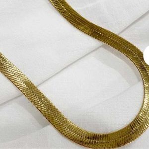 Beautiful gold plated chain necklace brand Bracha
